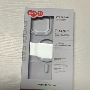 Tech21 EvoClear iPhone 16 Pro Max Case - Transparent